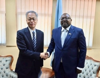 H.E. Ambassador OHMORI paid a courtesy call on Hon. Phenyo Butale, Minister of International Relations.